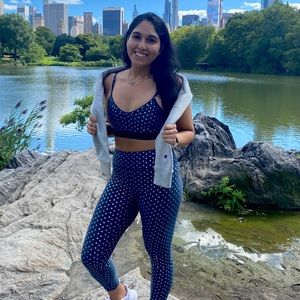 Meet your Posher, Lauren